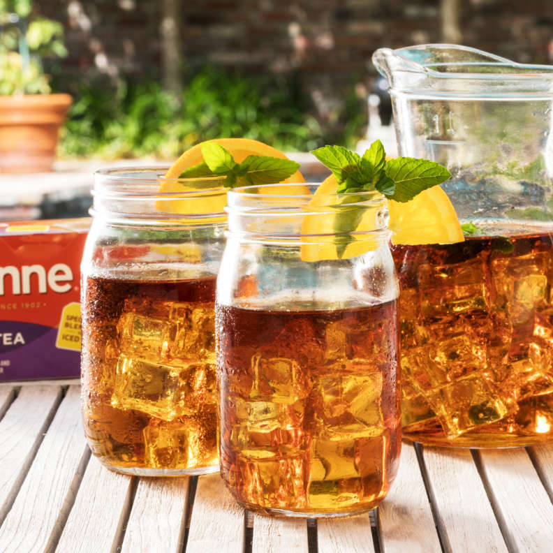 Half & Half Iced Tea and Lemonade Recipe Luzianne® Tea
