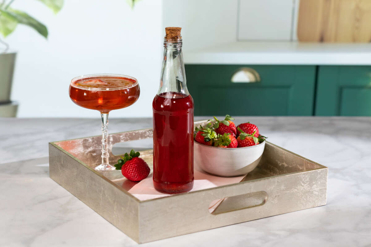 Spiced Strawberry Syrup Recipe - Luzianne Tea